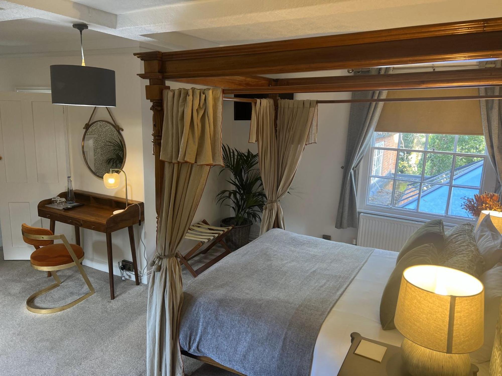 Old Rectory House, 4* Redditch